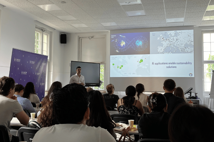 ESCP alumnus returns to Berlin Campus to discuss AI and sustainability
